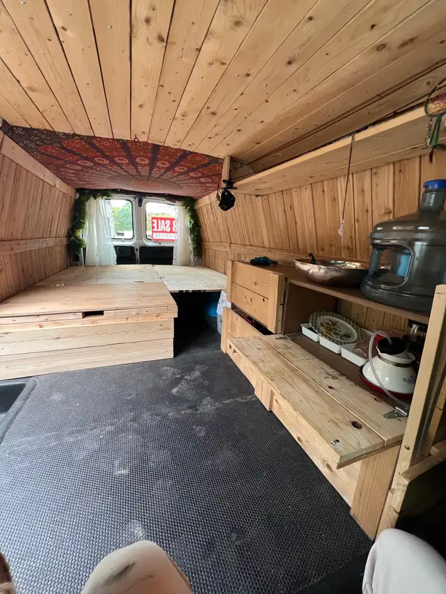 GMC Savana 3500 – Converted and Insulated Camper Van in Travel Trailers & Campers in Fredericton - Image 9