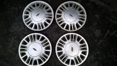 Chev Malibu wheel covers for 15" rims. Set of 4