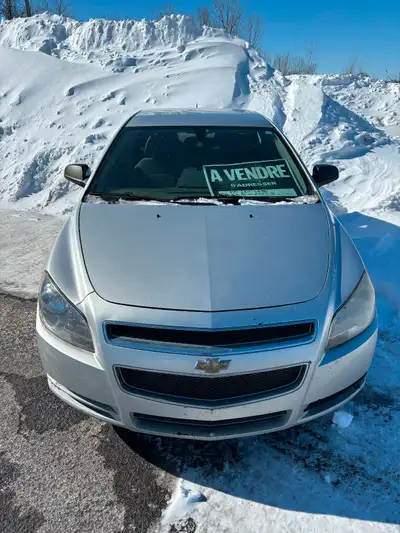Chevrolet Malibu 2010 Traitement antirouille effectué à chaque année Fonctionne bien 514-209-neuf-51...