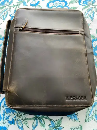 Polare Leather Study Bible Sleeve, View more