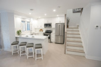 SEASONAL, ALL-INCLUSIVE Furnished Townhouse in Collingwood!