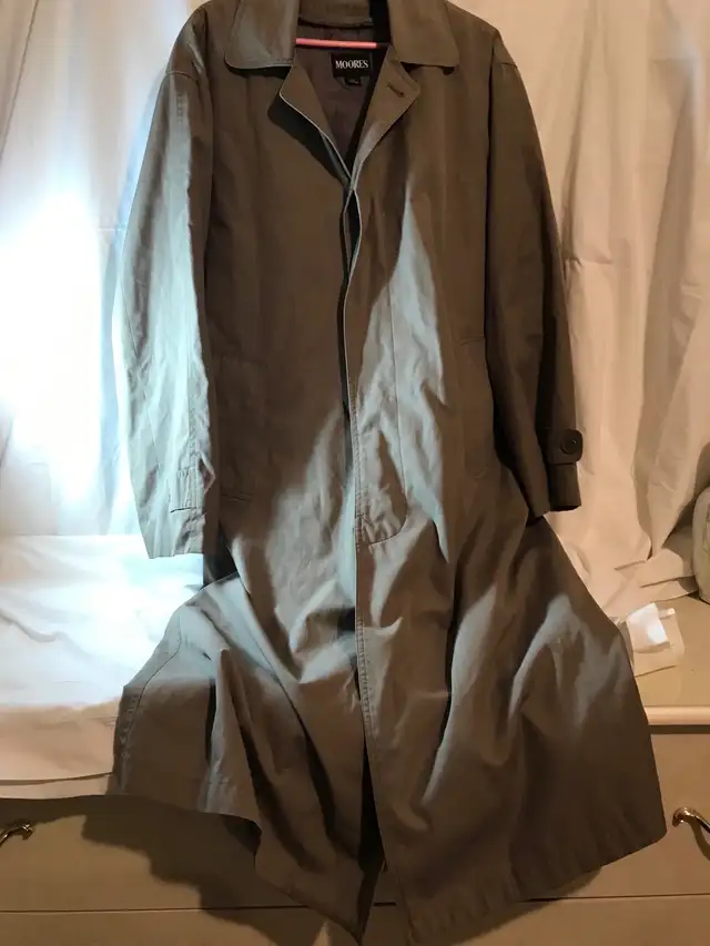Moores Trench Coat in Men's in Laval / North Shore - Image 4