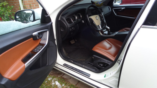 2013 Volvo s 60 in Cars & Trucks in London - Image 4
