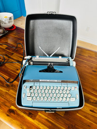 Vintage 1960s Baby Blue Smith-Corona Coronet Electric Typewriter