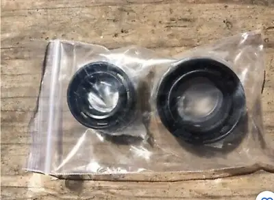 This ATV kit includes all the bearings and seals needed to replace one wheel on any year Yamaha Bans...