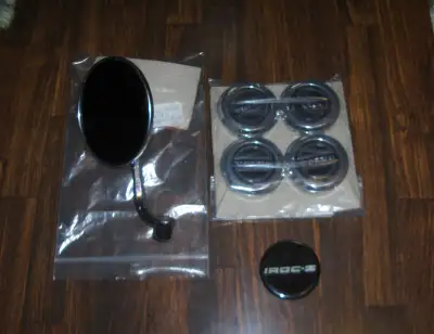 Hello, up for sale are 3 items, all in like new condition: 1) Volvo center caps for alloy wheels cir...