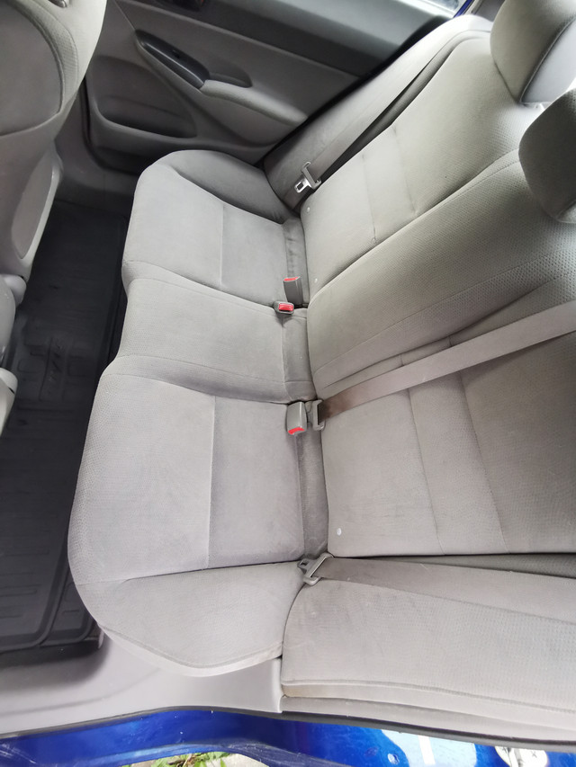Honda Civic 2006 (manual transmission) in Cars & Trucks in City of Toronto - Image 2