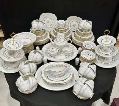 195 pieces serving for 26 persons Vintage 1960s discontinued set, View more