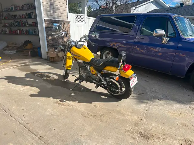 Suzuki savage 650 in Street, Cruisers & Choppers in Edmonton - Image 4