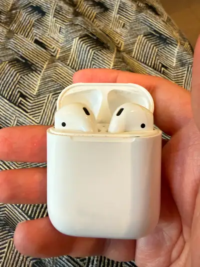 Airpods 2nd Gen, View more