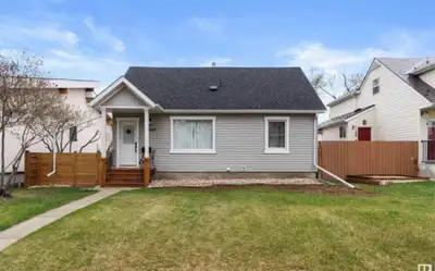 Price: $825/month + utilities (split evenly among the 4 tenants) Move-in Date: September 1st Locatio...