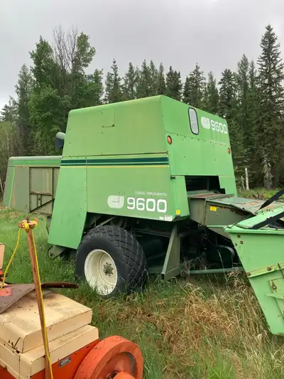 9600 coop combine for parts. It was in working order many years ago but it has slowly been deteriora...
