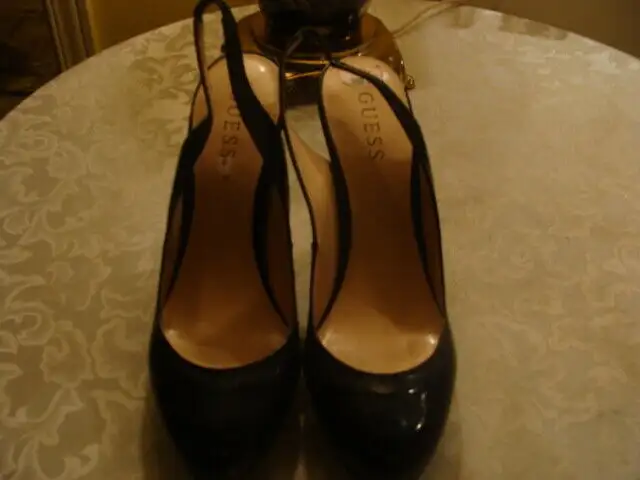 Souliers de marque Guess, en cuir vernis, pointure 8.5 in Women's - Shoes in Laval / North Shore - Image 10