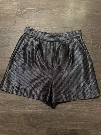 Maje shorts size 36 gorgeous XS, View more
