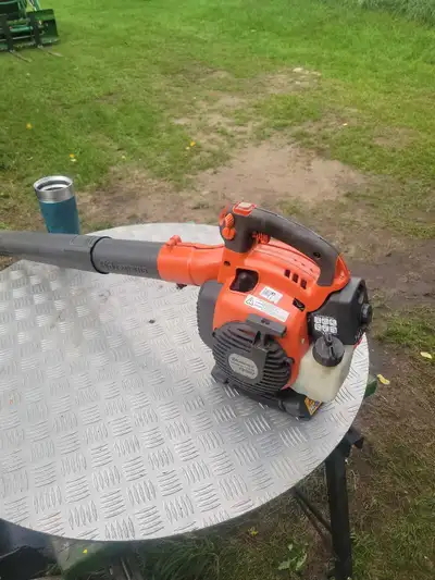 Like new low hours husqvarna 125bv leaf blower runs great just don't use it as I have a battery one