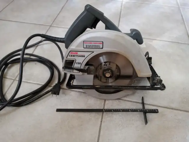 Craftsman 7-1/4 inch Circular Saw 15A in Power Tools in Markham / York Region - Image 2
