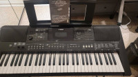 Yamaha Electronic Keyboard 