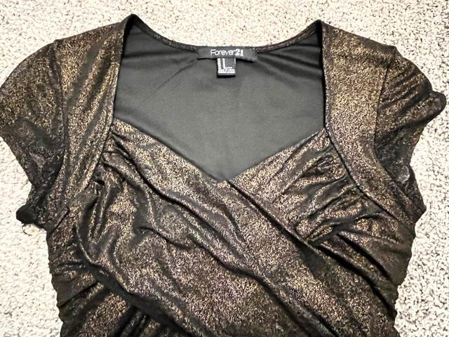 Forever 21 Black/Gold bodycon dress (size M)  in Women's - Dresses & Skirts in Calgary