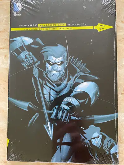 Graphic Novel - Green Arrow - The Archer's Quest Deluxe Edition, View more