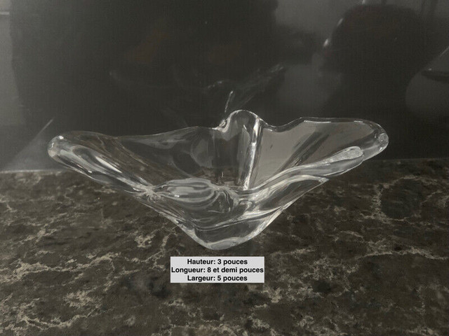 Vase en crystal de France dans Art et objets de collection  à Laval/Rive Nord