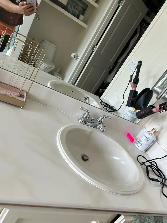 Sparkly house cleaning in Other in Calgary - Image 3