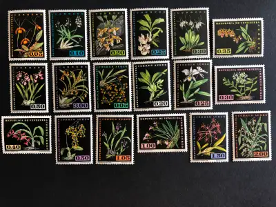 Neuf, sans charnière. Numéro Scott #804-811 + C794-803. Prix Scott 2023 : 33,60$ US. Votre prix : 18...
