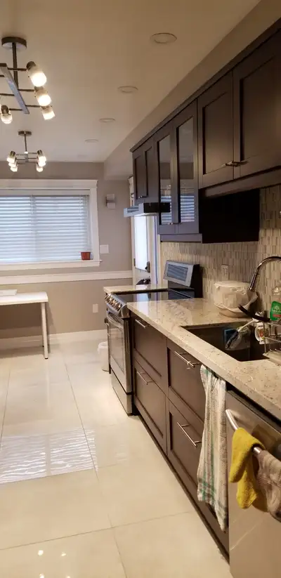 Very Quiet room and very Clean. (Female Only) $800 All included Wifi too Only take Quiet and Polite...