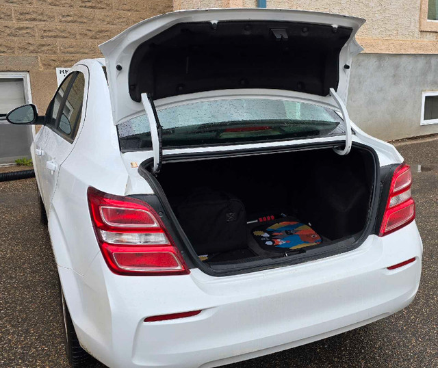 Excellent condition, everything working Remote start 21.8L in Cars & Trucks in Lloydminster - Image 4