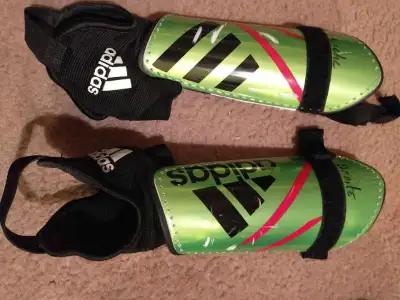 Protège Tibia / chevilles - Football soccer etc - enfant Small, View more