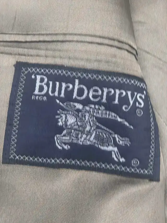 Burberrys Sport Blazer Jacket Men 42 Wool in Men's in City of Toronto - Image 4