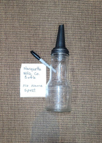 Vintage MARQUETTE motor oil bottle and spout