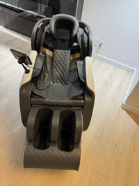 Zero gravity massage chair brand new