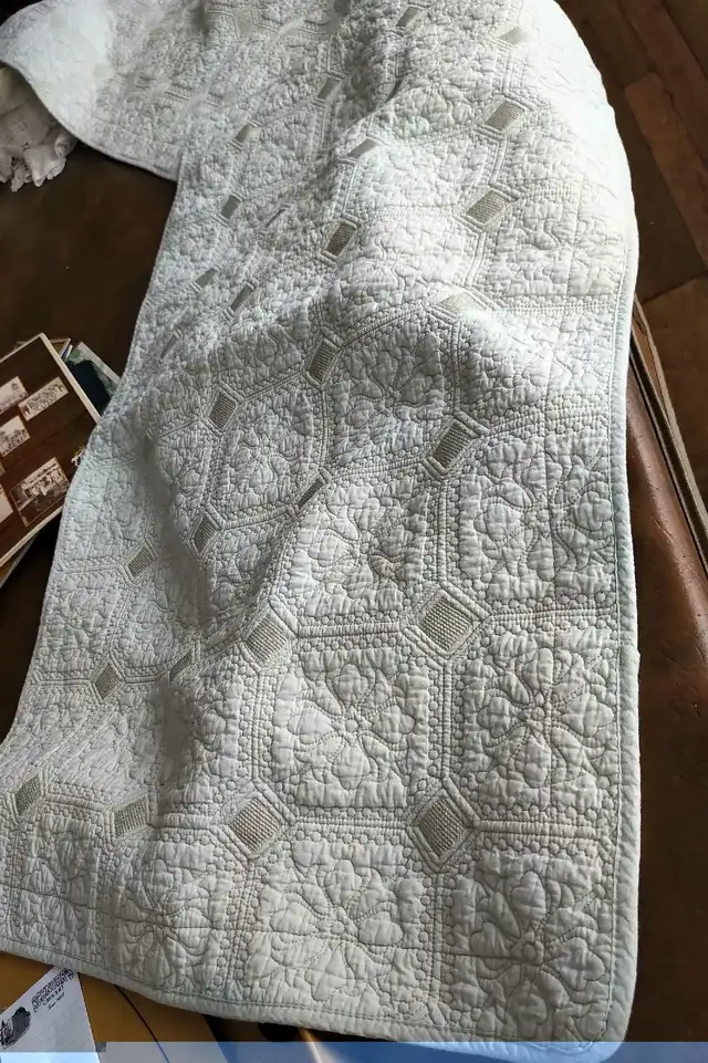 Very Large Quilt-Like Pillow Covers, Pale Seafoam Green 40 x 25" in Bedding in Stratford - Image 7