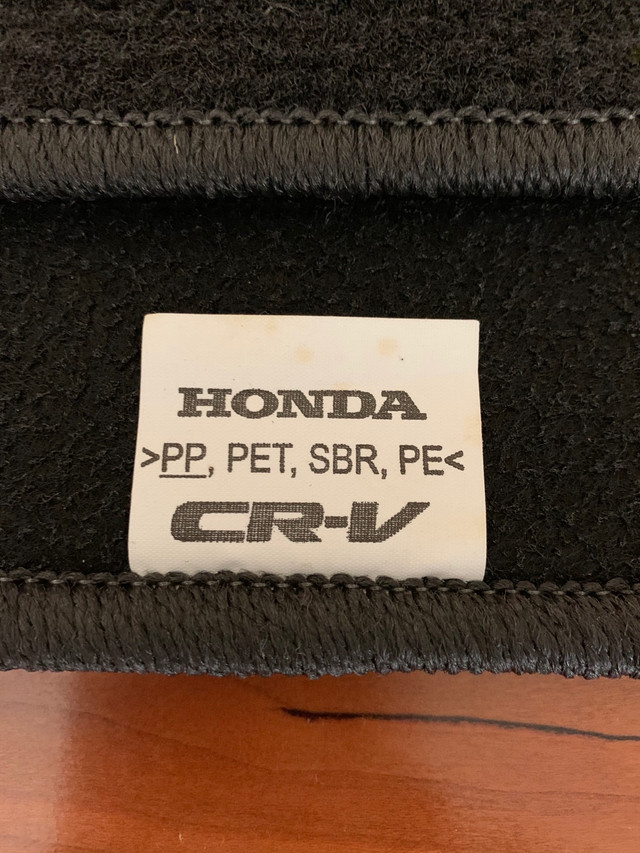 Honda CRV OEM Fitted Carpet Floor Mats...BRAND NEW!!! in Other Parts & Accessories in City of Halifax - Image 2