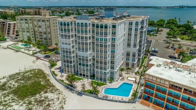 Florida gulf-front paradise in St Pete Beach in Florida in Canada - Image 3