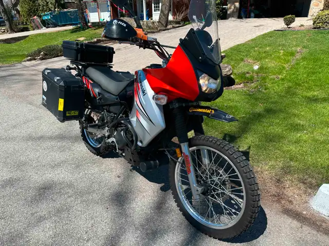 2012 Kawasaki KLR 650 - Adventure in Touring in City of Montréal - Image 2
