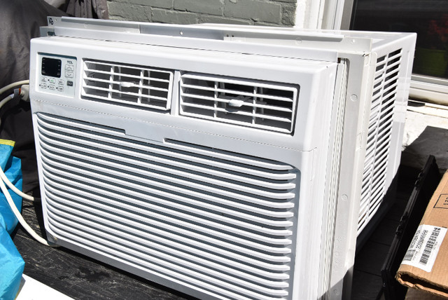 A/C 15,000 BTUs Like New Cools 700 Sq Ft and Other New in Heating, Cooling & Air in Stratford