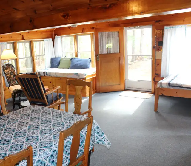 Lake view Beautiful private log cabin. Relax, retreat, sun, sand in Ontario in Canada - Image 6