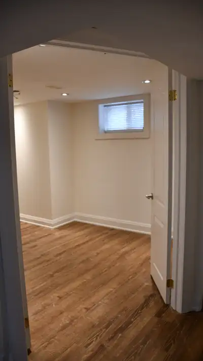 Private Room for Rent – Basement - Scarborough- McCowan/Lawrence