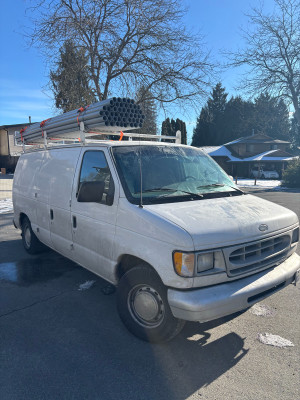 2001 Ford E 150