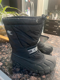 Sorel kids winter boots, size 1