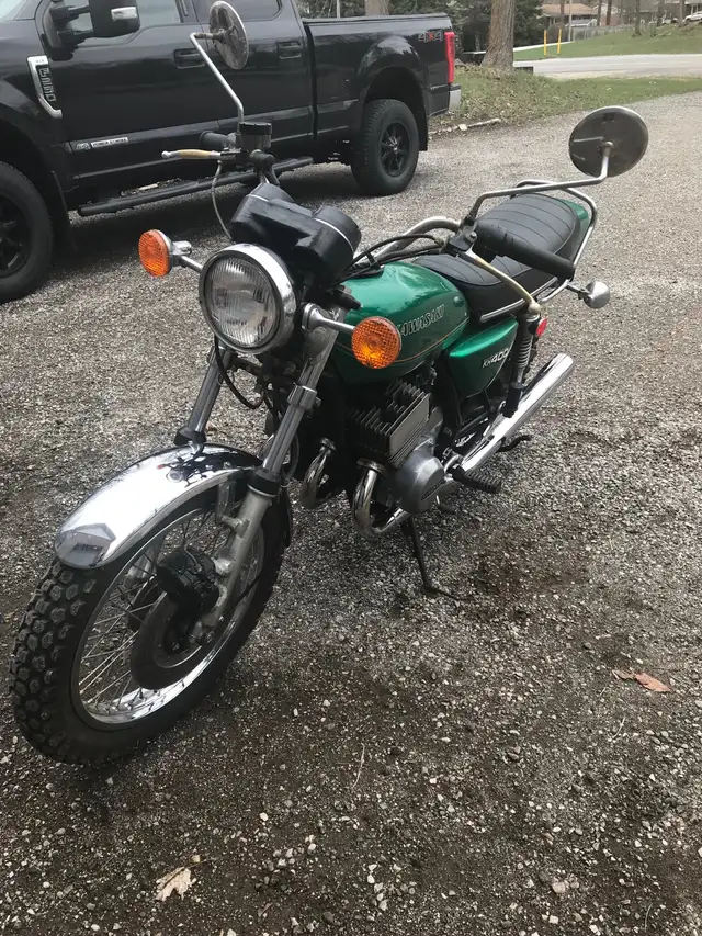 1977 Kawasaki 400 Triple 2 Stroke in Sport Bikes in Owen Sound - Image 4