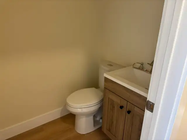 House for rent, 3 bedrooms, 2 1/2 bathrooms in Long Term Rentals in Charlottetown - Image 7