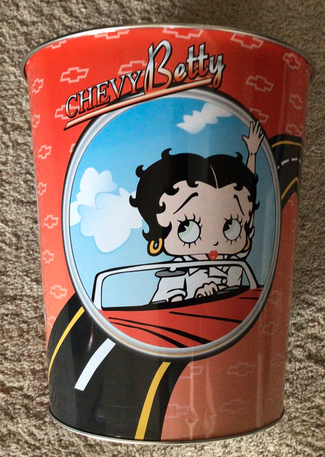 Betty Boop waste can and mug in Kitchen & Dining Wares in Dartmouth - Image 3