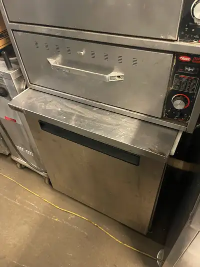 NEW AND USED RESTAURANT EQUIPMENT ! WE HAVE EVERYTHING! STOVES, FRIDGE, MINI FRIDGE, DEEPFRYER, FREE...