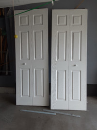 2 portes pliantes 28'' à 6 panneaux pour garde-robe