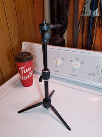 Compact extendable Tripod