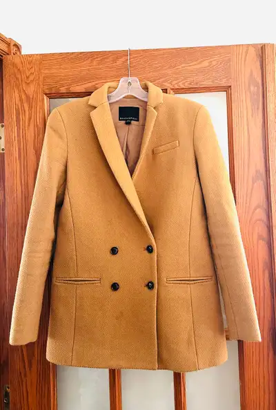Banana Republic Wool Blend Woman’s Jacket Paid $400, View more