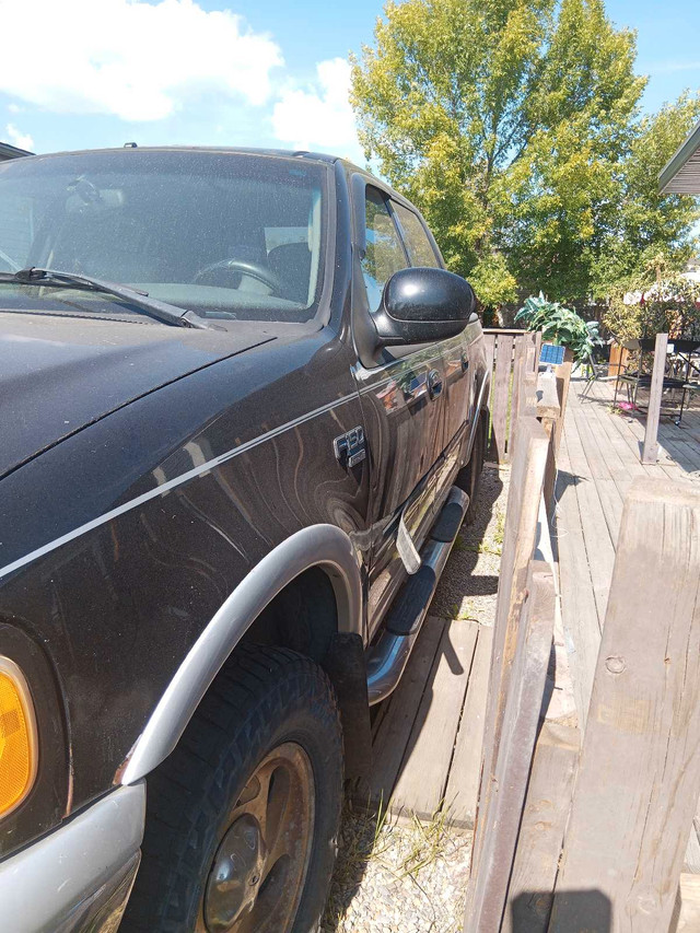 2003 Ford F150 Lariet 4x4 in Cars & Trucks in Calgary - Image 4