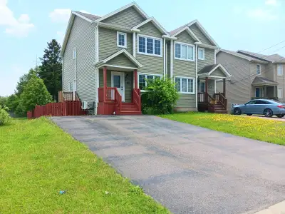 3 Bedroom 1.5 bathroom House